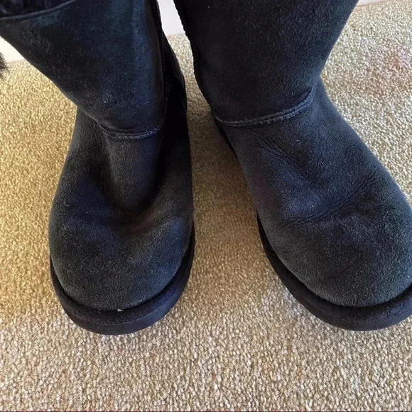 GREAT CONDITION UGG Bailey Button Boot​ - Picture 7 of 8